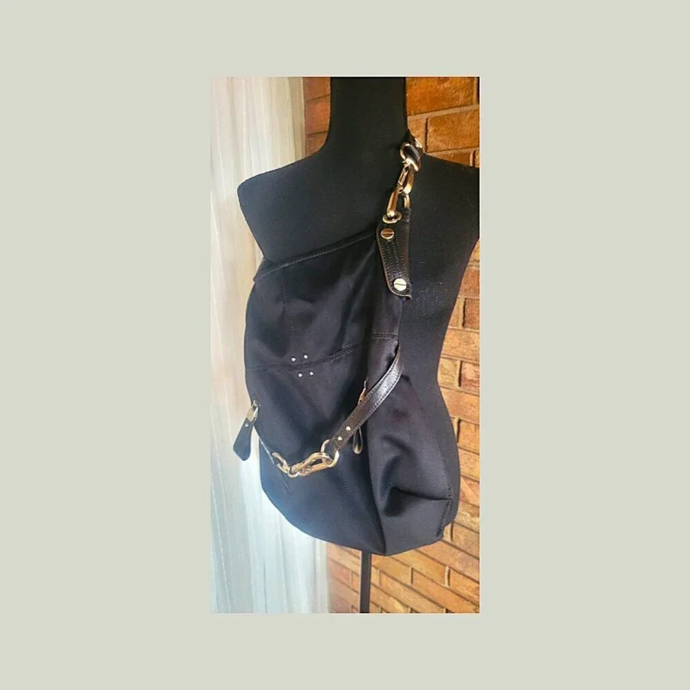 B-Makowski Black Buckled Shoulder Bag - Mixed Leather/Fabric - Picture 2 of 16